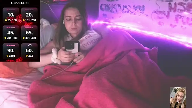 Blondiewithanass Chat XXX live