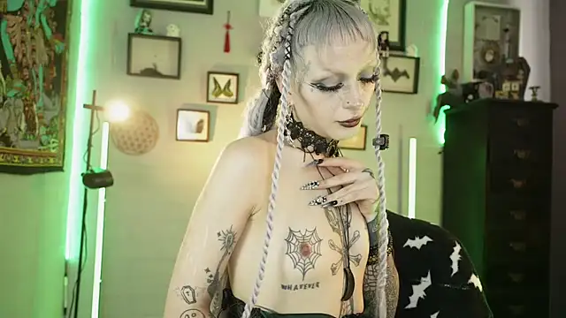 insania_9999_ Chat XXX live