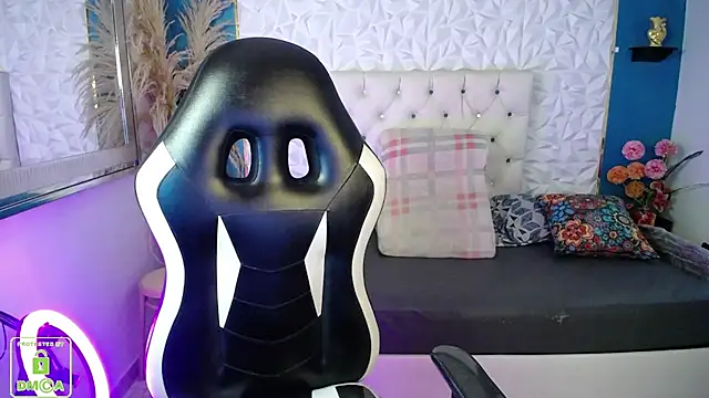 NathaliaSweet_11's Live XXX Chat