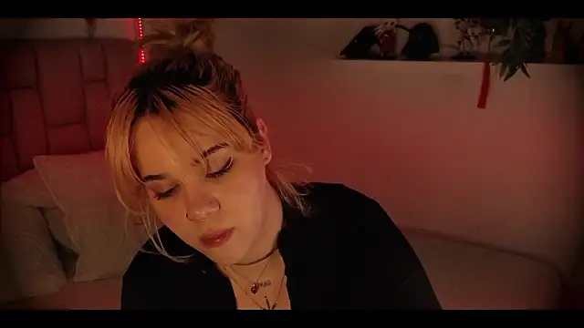 Chatroom XXX en direct de albaismynameX