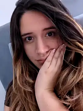 maliciaworld: απευθείας συνομιλία ΧΧΧ