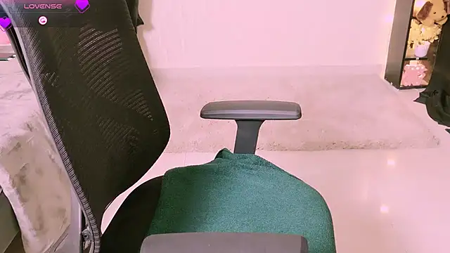 Khaleesiiii Live XXX-Chat