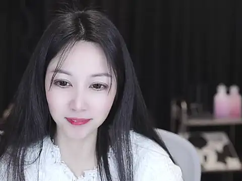 Chat XXX ao vivo de Nuyoah-77