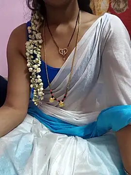 Rosely-rosely élő XXX-chatje