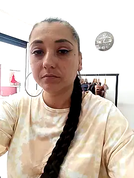 Sweett_Lu Webcamshow