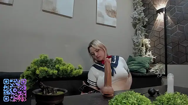 Chat +18 de ImNysha ao vivo