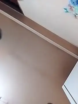 HotStepmommy4: διαδικτυακό σόου στην κάμερα