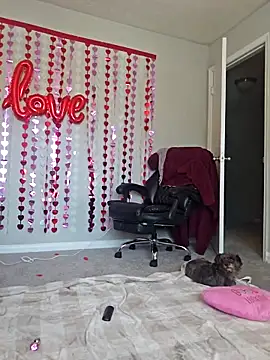 Pokazy przed kamerką – oliviaprettypussy