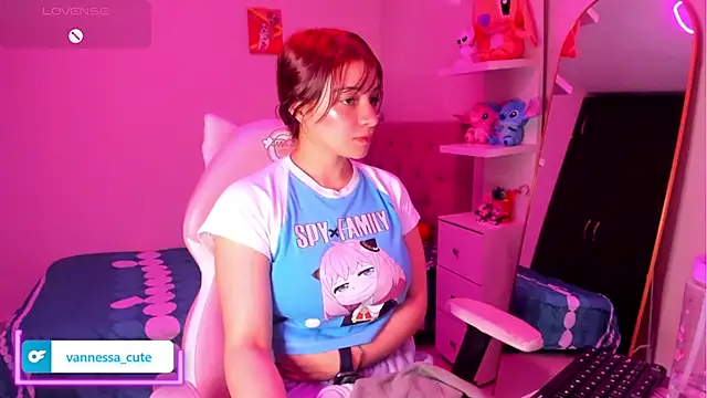 XXX chat uživo modela Vannessa__Shy