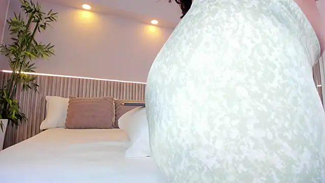 LucieMillerr Chat XXX in diretta