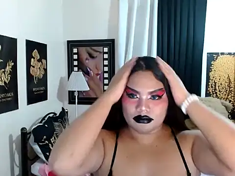 TSbrianaHugeCock 即時 XXX 聊天