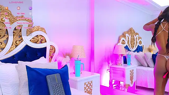 دردشة AshleyFerri الجنسية المباشرة