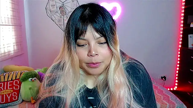 EllieMoonX 现场XXX聊天