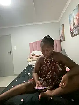 دردشة MissLola27 الجنسية المباشرة