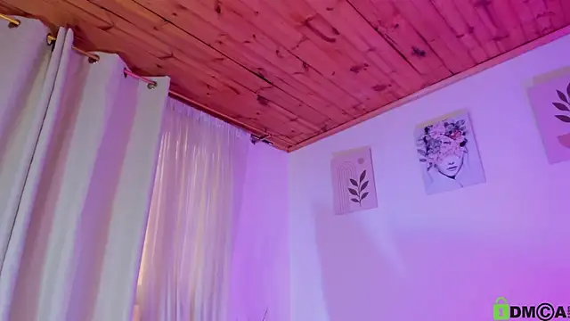 Živý XXX chat Lauraricci__