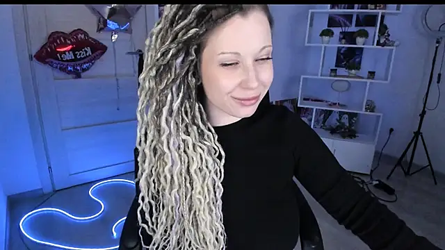 HoneySallyMoore's Live XXX Chat