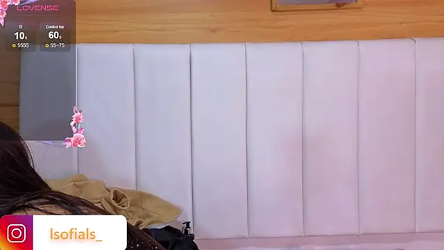 Abril_Velvet_a_'s Live XXX Chat