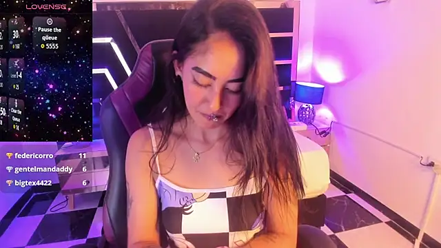 Cataleya_Sub69 Adlı Modelin Canlı XXX Sohbeti