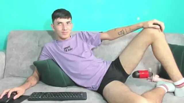 Maikol_Ortiz Live XXX Chat