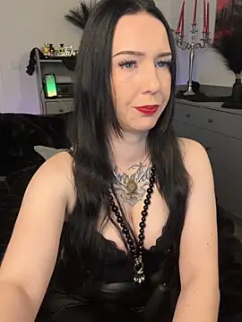 دردشة Trixie-Tainted الجنسية المباشرة