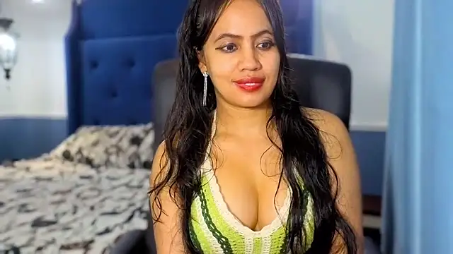 FannyXhot Adlı Modelin Canlı XXX Sohbeti