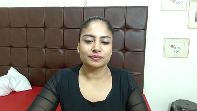 Luna_Fyre's Live XXX Chat