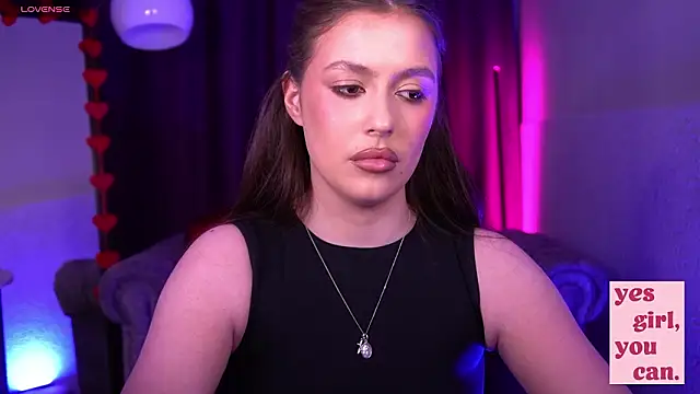 Chat XXX en directo de EmiliyaRoude