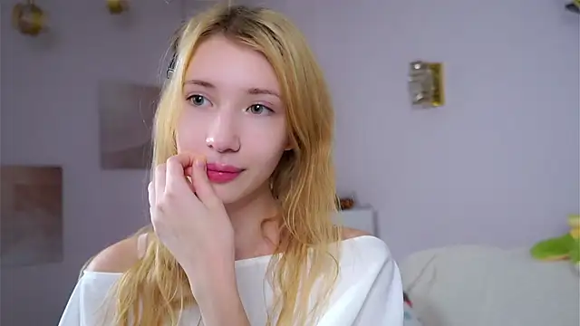 Chat +18 de SunnivaCovil ao vivo