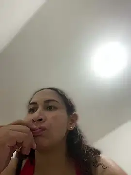 Chat XXX en directo de Carola-Ross