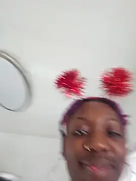 oliviaprettypussy Adlı Modelin Canlı XXX Sohbeti