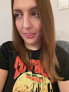 AliceDesmee Live XXX Chat