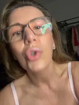 Živý XXX chat NaughtyMilla