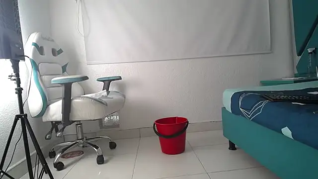 _MiaaleonのライブXXXチャット