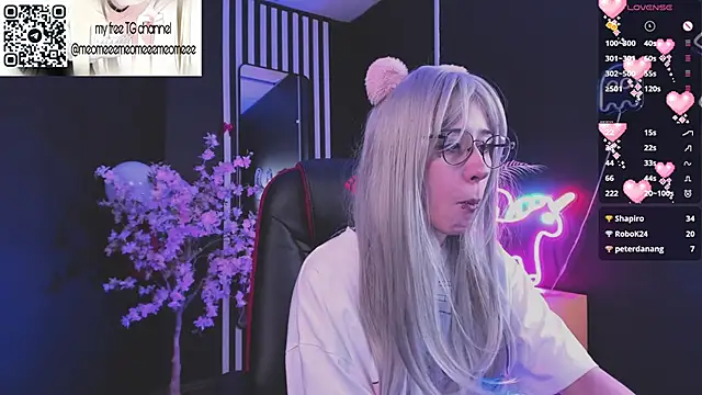 meomeeeのライブXXXチャット