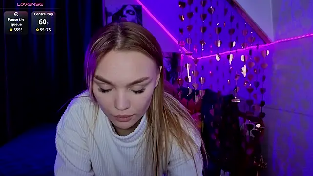 KitsyMoore Chat XXX live