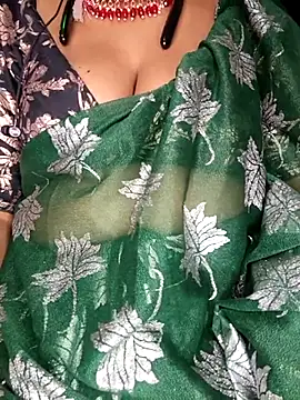 Chat XXX en directo de Ishani_9