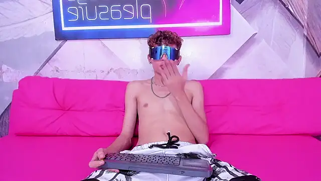 Show Webcam de Roman_cute