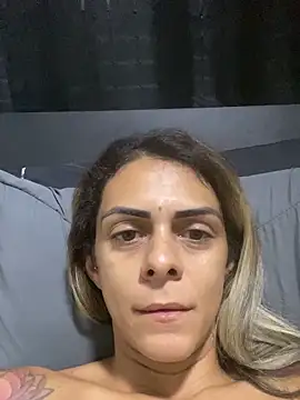 sabrinaneves élő XXX-chatje