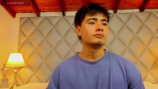 Clement_Reyes' Live XXX Chat