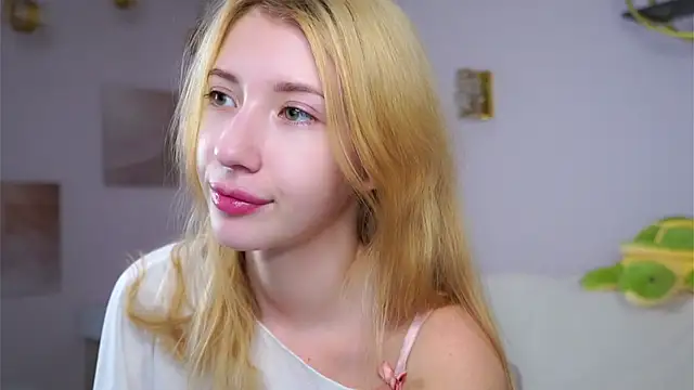 SunnivaCovil 现场XXX聊天