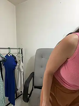 hotcookie28 Live XXX Chat