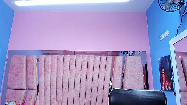 sarah_sweett_'s Live XXX Chat