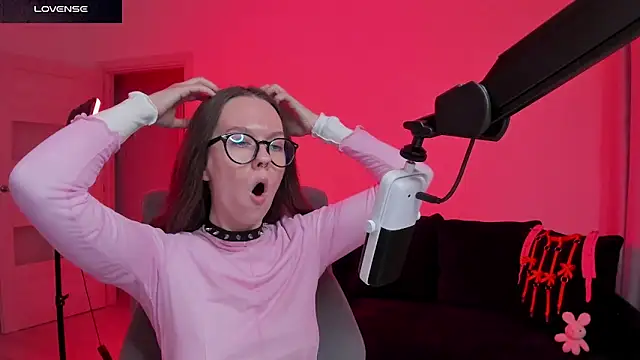 SharkyBaby 在線直播表演