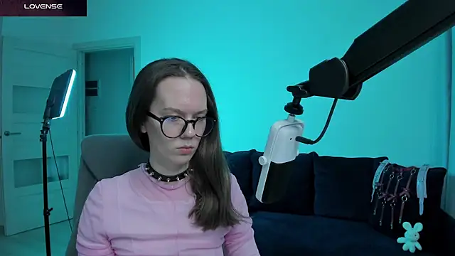 Živý XXX chat SharkyBaby