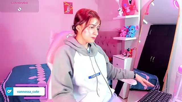 Vannessa__Shy – Live XXX-chat