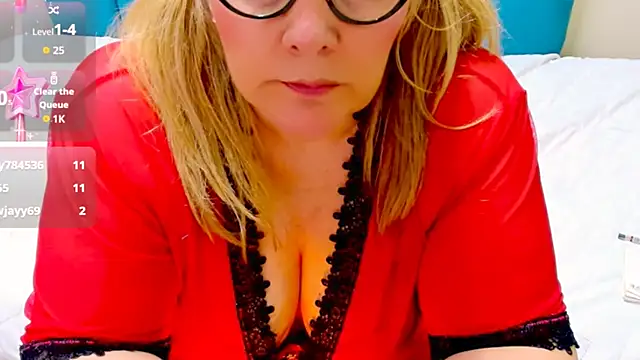 Show Webcam de Nayla_Garner