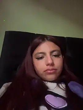 Živý XXX chat Emily-teen