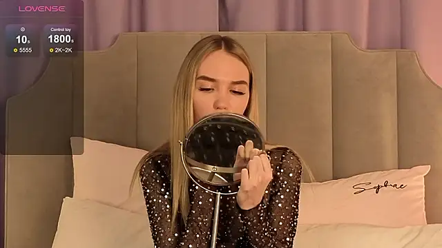 NikkiRyx Live XXX Chat