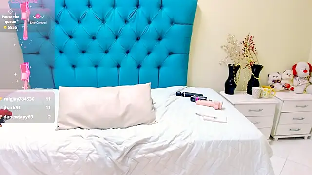 Nayla_Garner live XXX chat