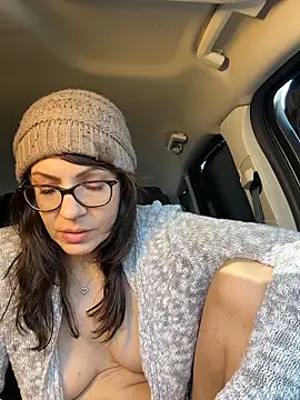 BeautifulMesss: вебкам-шоу